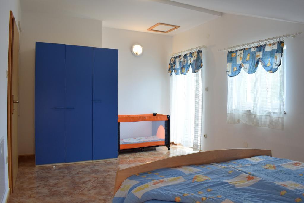 Apartments Green Oasis Malinska Exterior foto